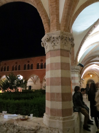 食べて踊って多民族学校祭_f0234936_17321013.jpg