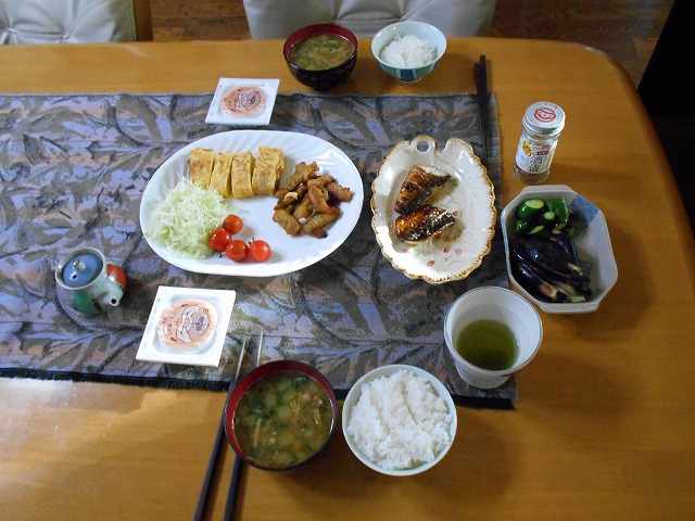 本日の朝食_e0327983_8193810.jpg
