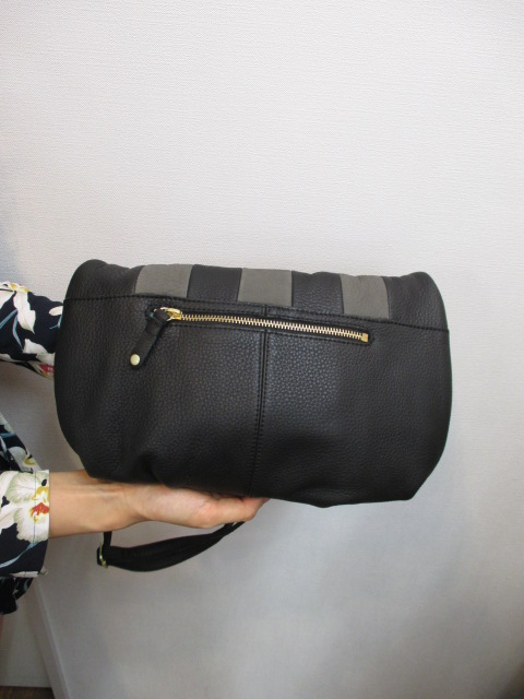 ビュレ　Beaure　B-12023　ストライプ柄フラップショルダーBAG_e0076692_20151491.jpg