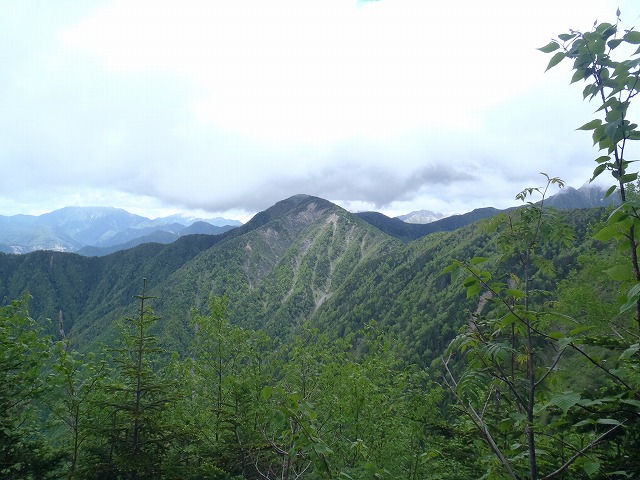 台風の来ぬ間に日本一高い場所にある三伏峠にハイキング（本編）_c0147398_2020357.jpg