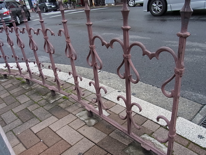 埼玉県川口市でみつけたおしゃれな柵 東京の表面 埼玉県川口市でみつけたおしゃれな柵 東京の表面