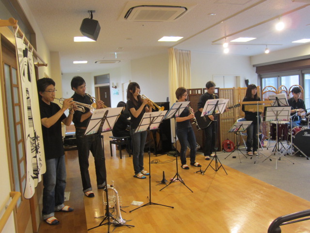 「Holy Knights演奏会」_e0191174_13481859.jpg