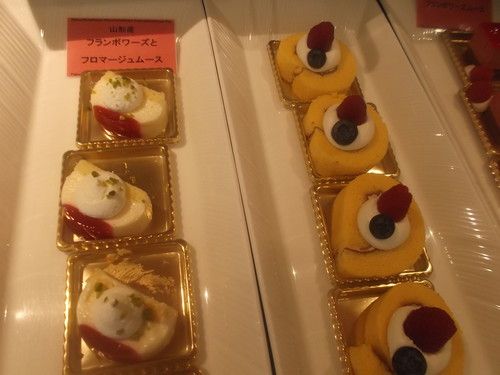 パレスホテル大宮 パルテール みちのくフルーツのスイーツブッフェ_f0076001_23455526.jpg