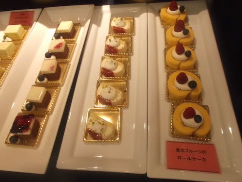 パレスホテル大宮 パルテール みちのくフルーツのスイーツブッフェ_f0076001_2346272.jpg