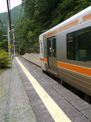 f0337128_23415669.jpg