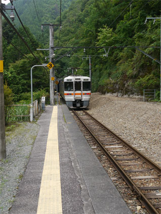 f0337128_23433361.jpg