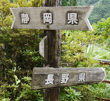 f0337128_23471867.jpg