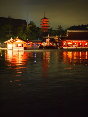 夜の厳島神社_c0229234_21144860.jpg