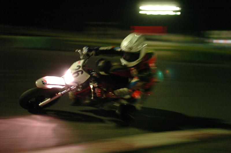 20140712 pigsoup ミニバイクレース　タマダナイト　耐久決勝　4/5_c0328963_015616.jpg