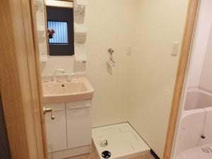 稲葉2丁目 リノベーション完了!賃貸マンション3部屋入居募集!_e0251265_12324896.jpg