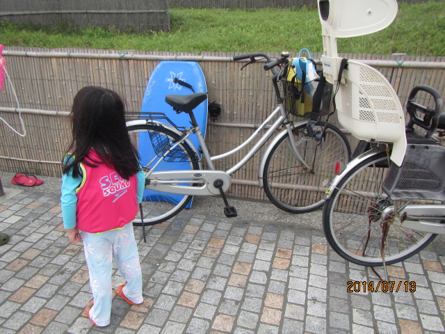 2014年7月13日　休日、　海水浴場　蓮池　カブトスカフェ_f0350477_12534770.jpg