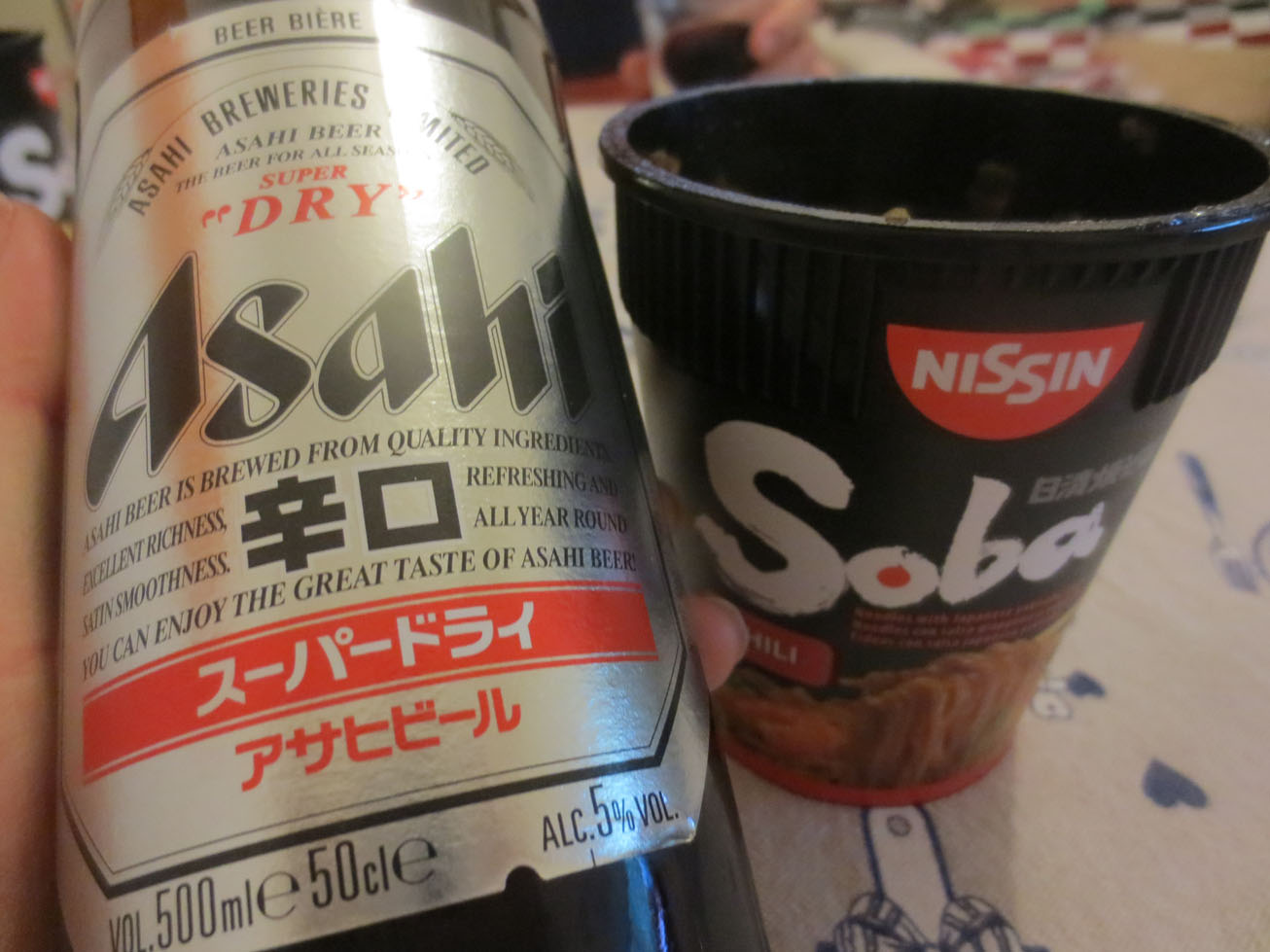 イタリアであの懐かしの味がスーパーで買える!!ありがとう〜〜日清食品さん_c0179785_4261036.jpg