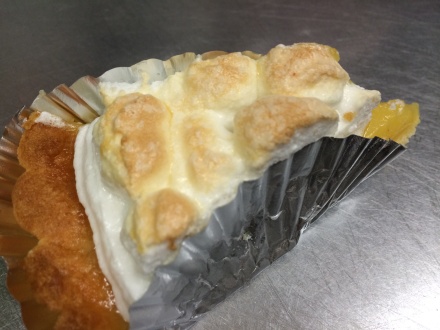 レモンとメレンゲのケーキ 日進市 ブリットボウル_c0128487_18210287.jpg