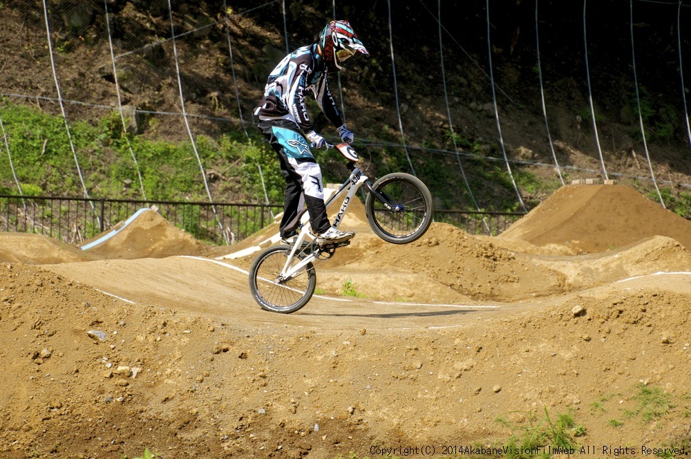  第6回秩父市長杯BMX大会：VOL1：エリート決勝　動画あり_b0065730_611142.jpg