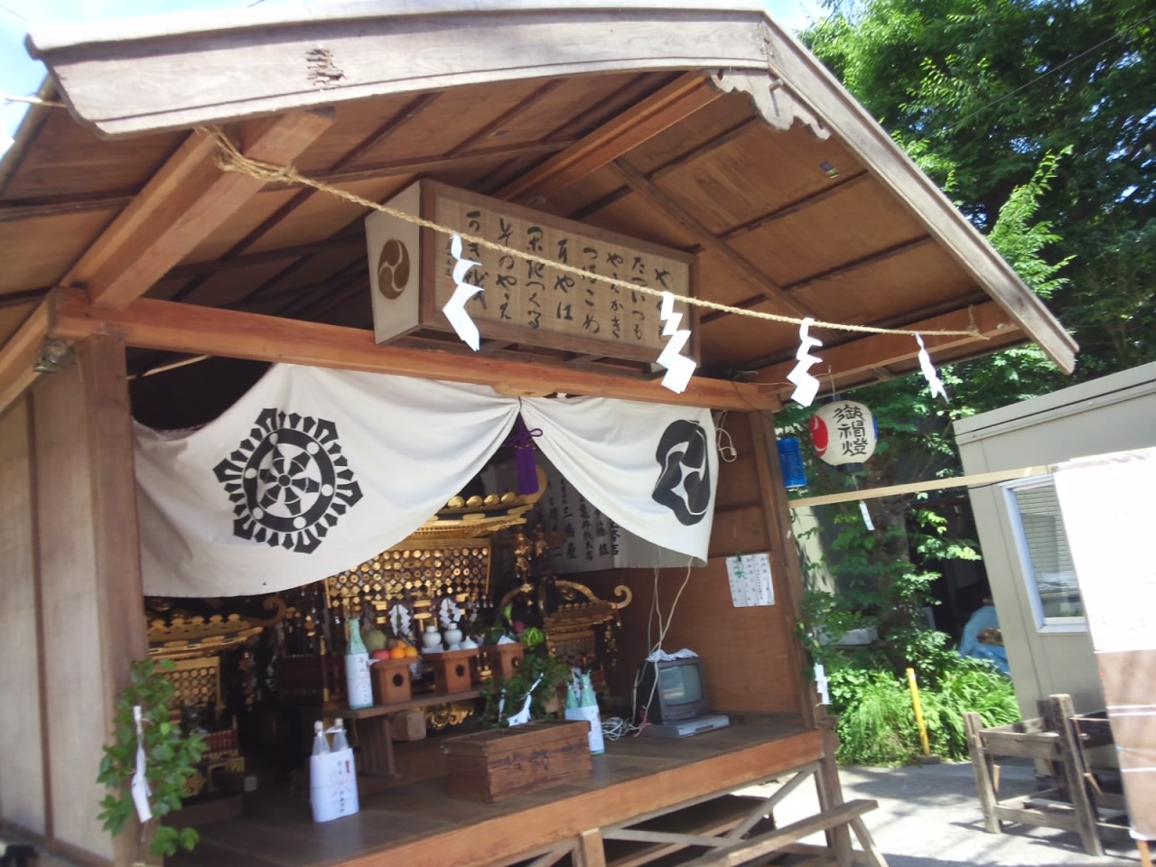 北鎌倉の家☆快晴の中で上棟_c0152341_1057473.jpg