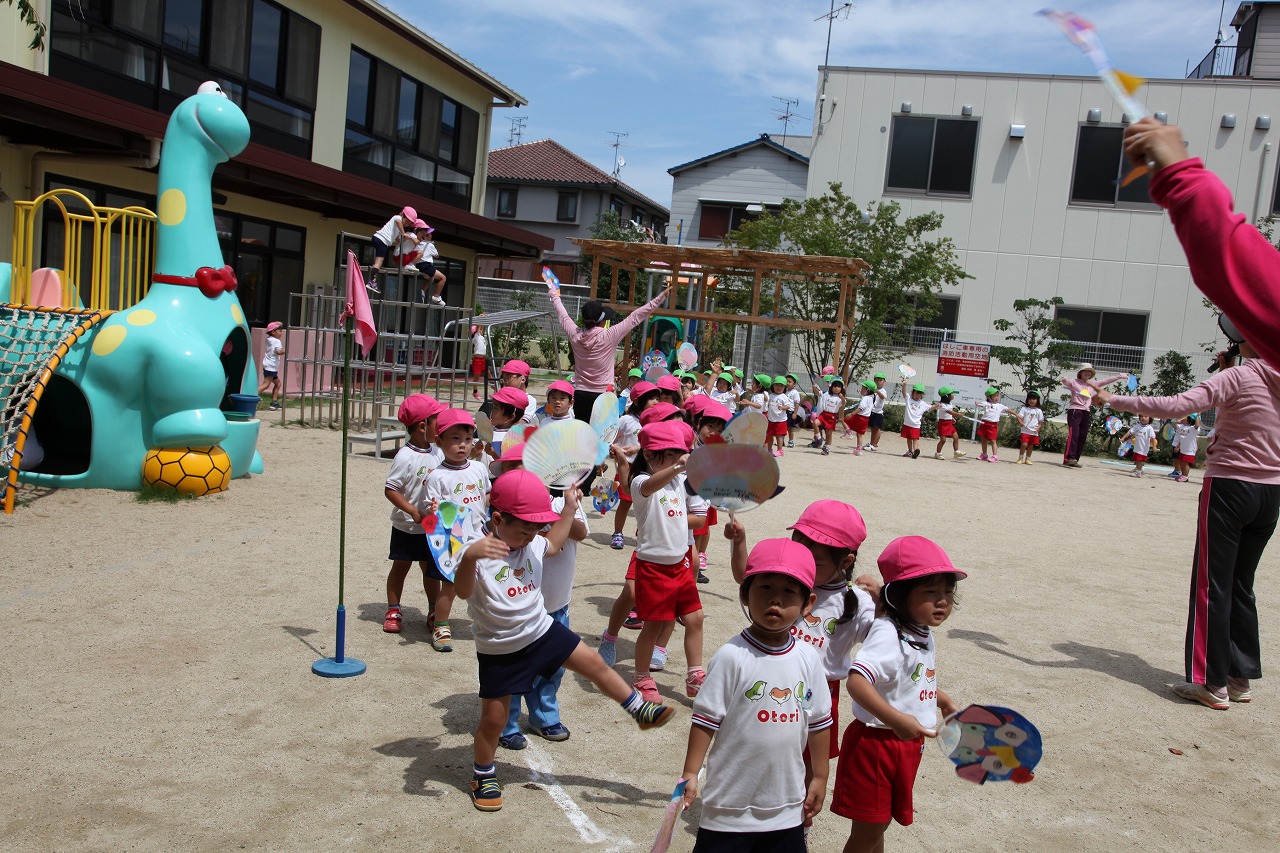 鳳幼稚園音頭_b0277979_1991036.jpg