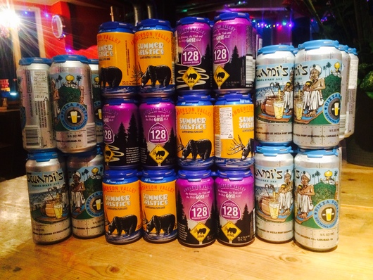 新入荷の【 クラフトBEER 】は初めての\"\"\" 缶 \"\"\"ですよー_d0106911_2213270.jpg