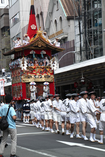 祇園祭 山鉾巡行_e0048413_18574257.jpg