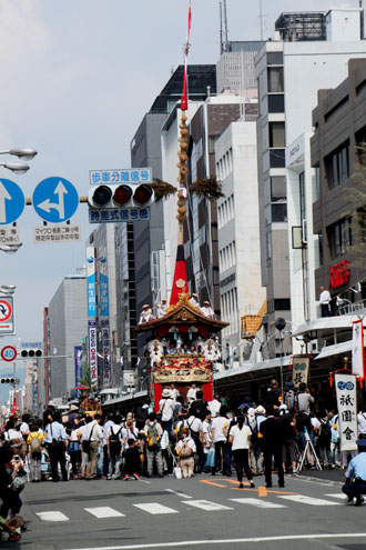 祇園祭 山鉾巡行_e0048413_18582657.jpg