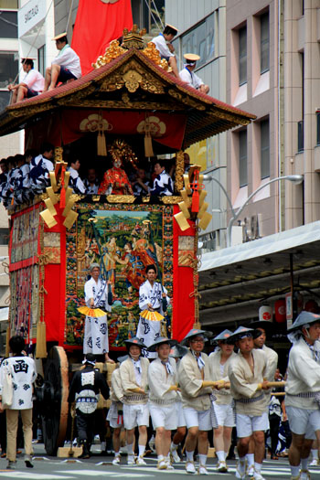 祇園祭 山鉾巡行_e0048413_18585656.jpg