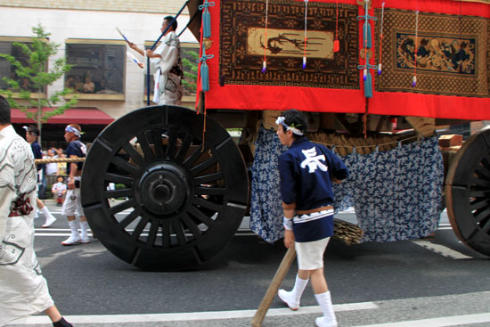 祇園祭 山鉾巡行_e0048413_18591892.jpg