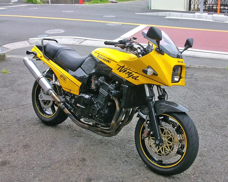 GPZ900R 段付スクリーン M Racing GPZ900R 段付スクリーン M Racing