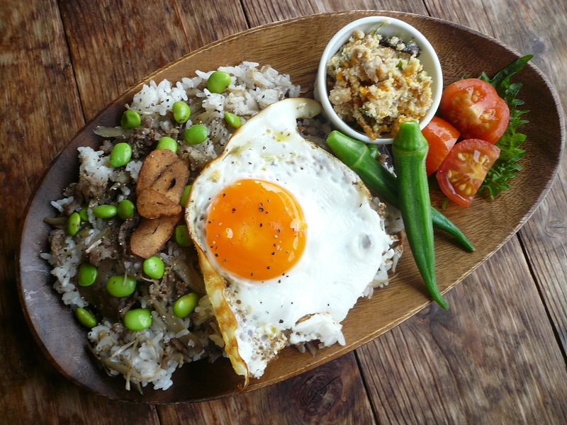 がっつり牛肉と牛蒡のガーリック混ぜご飯♪_a0162330_12444946.jpg