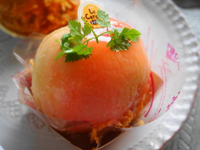 る せるくる の桃まるごとタルト ゆるゆると