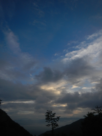 雨上がりの後_e0120896_06511411.jpg