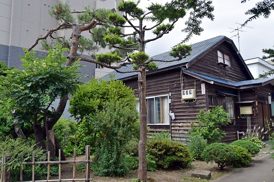 戦後史の闇を歩く ~ 札幌市(中央区)南6条西16丁目に響いた銃声と暗い闇から浮かび上がった真相_a0151913_21593157.jpg