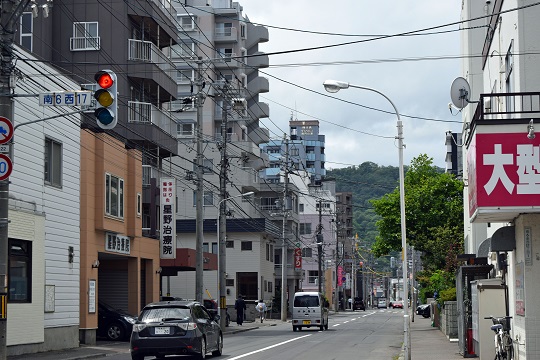 戦後史の闇を歩く ~ 札幌市(中央区)南6条西16丁目に響いた銃声と暗い闇から浮かび上がった真相_a0151913_21593996.jpg