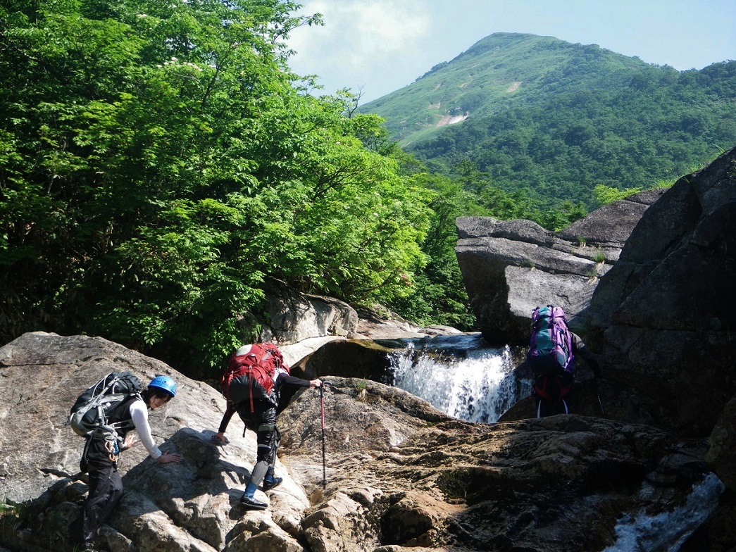 宝川ナルミズ沢　（上越）_a0286351_13575968.jpg