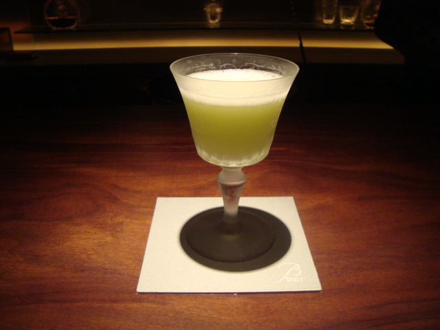 六本木「B bar」へ行く。_f0232060_1641169.jpg