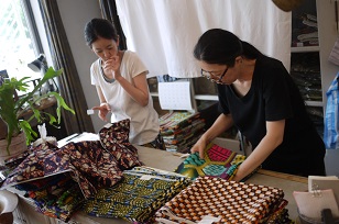 ⒈アフリカンバティックの生地・小物が追加入荷しました_f0226293_8331977.jpg