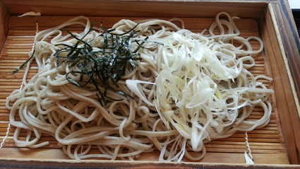 万葉そば 辛味そば中盛り¥600+かき揚げ天¥130 @ つつじヶ丘_b0042308_10501098.jpg
