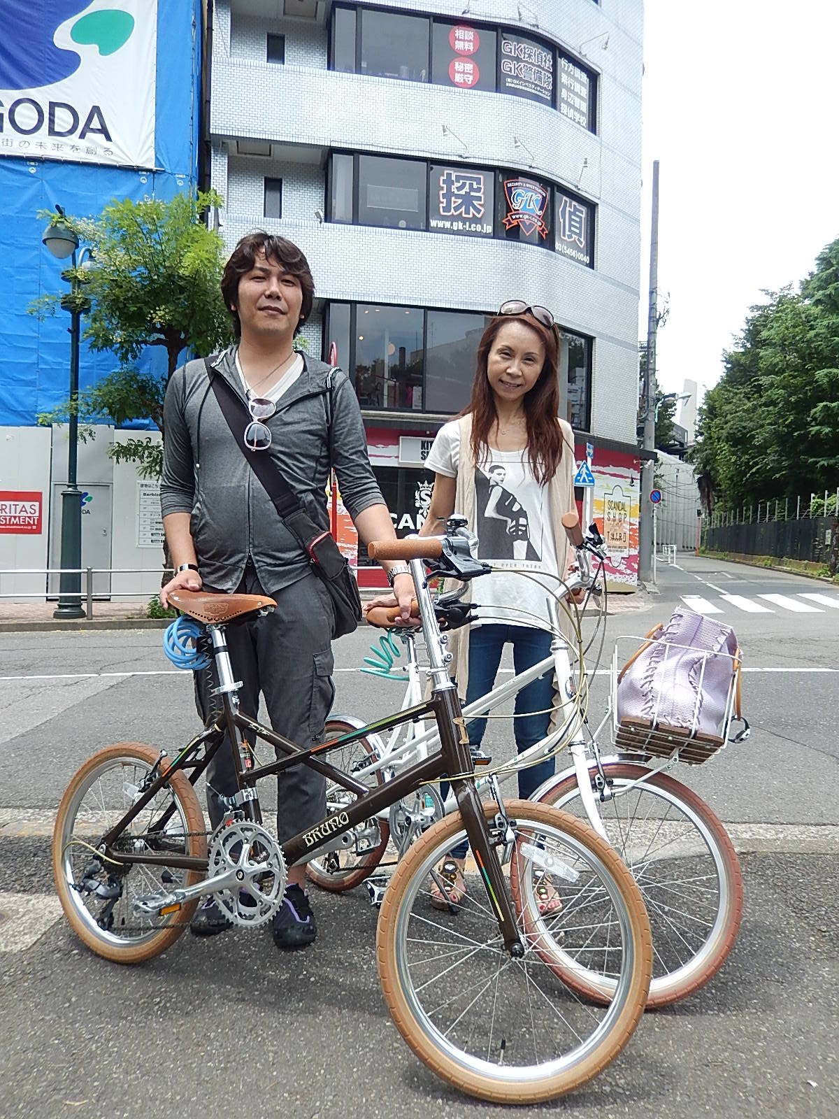 7月20日　渋谷　原宿　の自転車屋　FLAME bike前です_e0188759_1211436.jpg