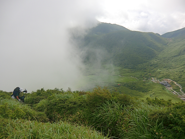 坊がつるキャンプと、訓練登山？の三俣山_f0356953_20023408.jpg