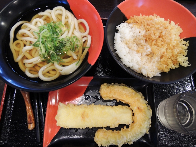 日替わり天丼セット500円_d0188162_19253022.jpg