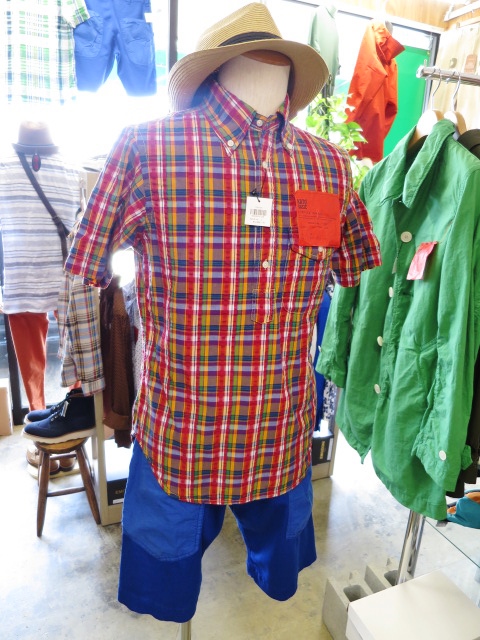 Kato BASIC ・・・ DOT CAMO柄 S/S WORK SHIRTS！♪！_d0152280_134053.jpg