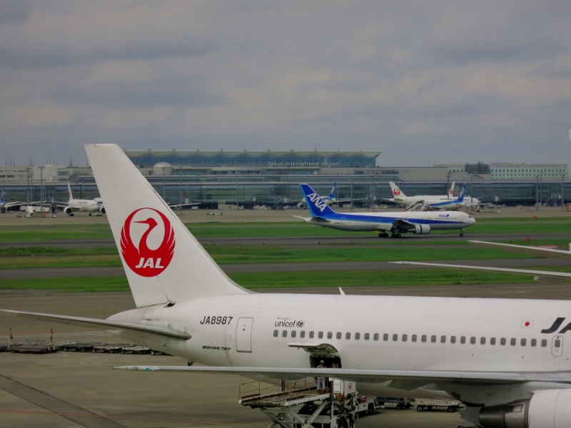 羽田空港・JALサクララウンジ_b0083801_17522419.jpg