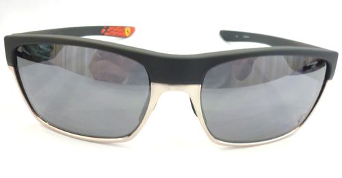 OAKLEY-オークリー-から、Ferrariコラボモデルが入荷致しました! by 甲府店_f0076925_15171198.jpg
