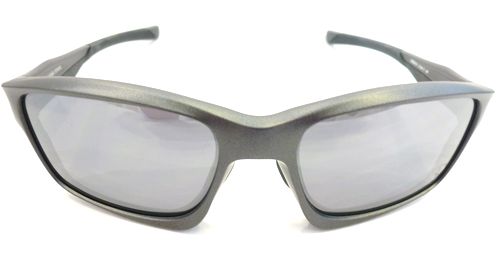 OAKLEY-オークリー-から、Ferrariコラボモデルが入荷致しました! by 甲府店_f0076925_15183347.jpg