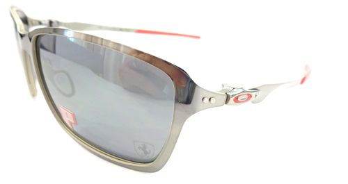 OAKLEY-オークリー-から、Ferrariコラボモデルが入荷致しました! by 甲府店_f0076925_1520832.jpg