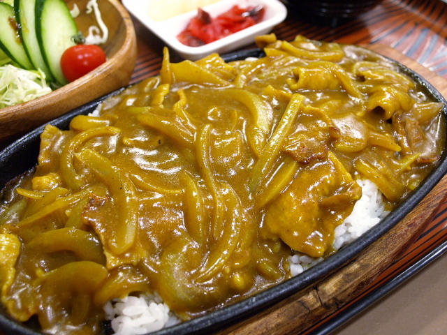 ごはん家・居酒屋 とまり季(カレー ポーク)_d0153062_8431864.jpg