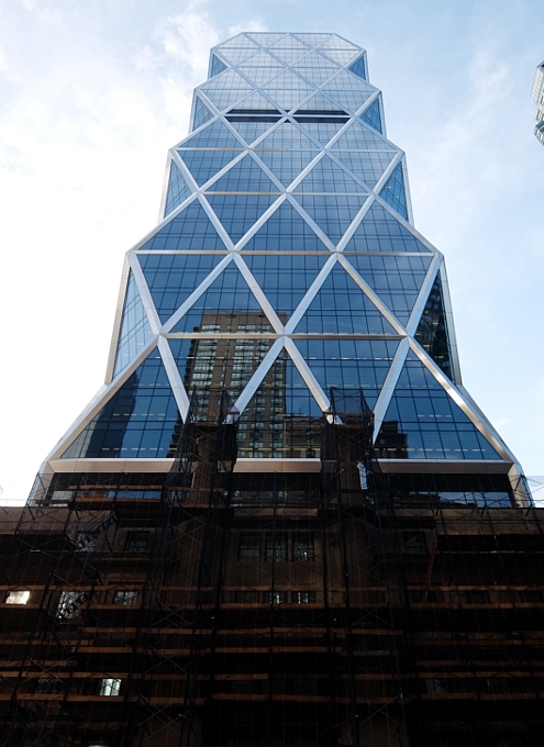 1967年以来のニューヨークで一番美しい超高層ビル、ハースト・タワー（The Hearst Tower）_b0007805_8571664.jpg