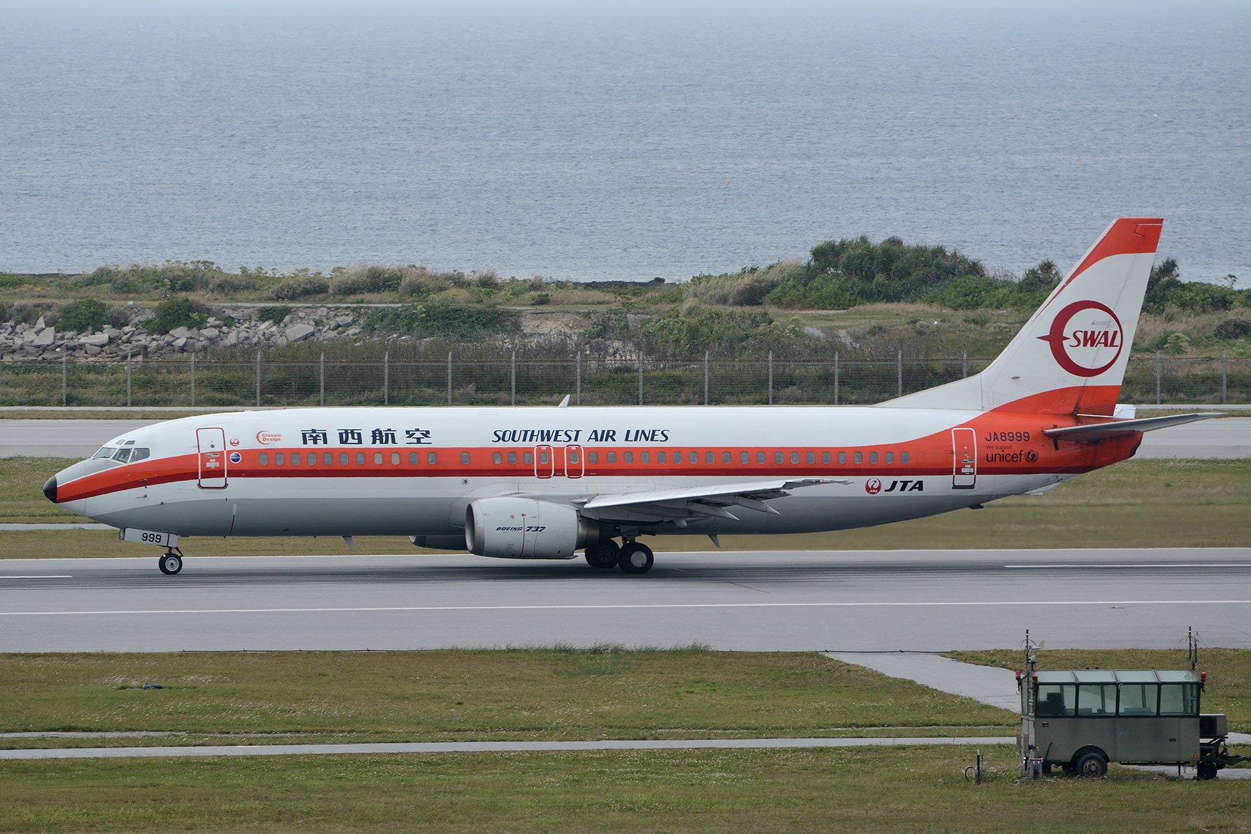 BOEING 737-400 / JA8999　-南西航空復刻塗装-_d0226909_1352938.jpg