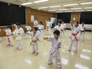 木曜空手 夏季昇級審査会_c0118332_23445295.jpg