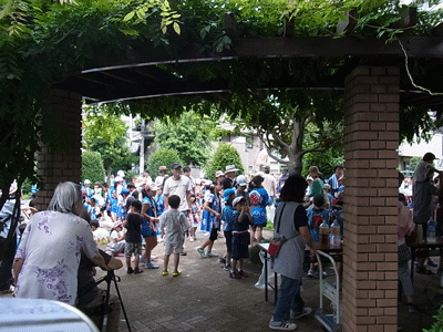 夏祭り_e0010353_22264148.gif