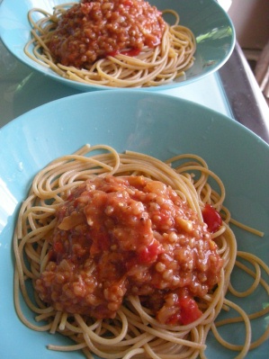 高きびトマトソースのパスタ_a0095202_14565412.jpg