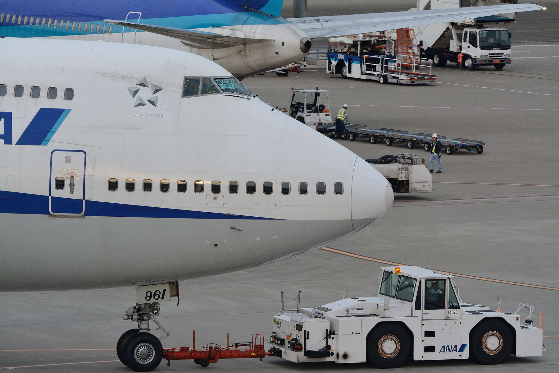 1/200 ANA B747-400 ラストフライト JA8961 ANA All Nippon Airways Boeing 747-481 JA8961 with stand JFox